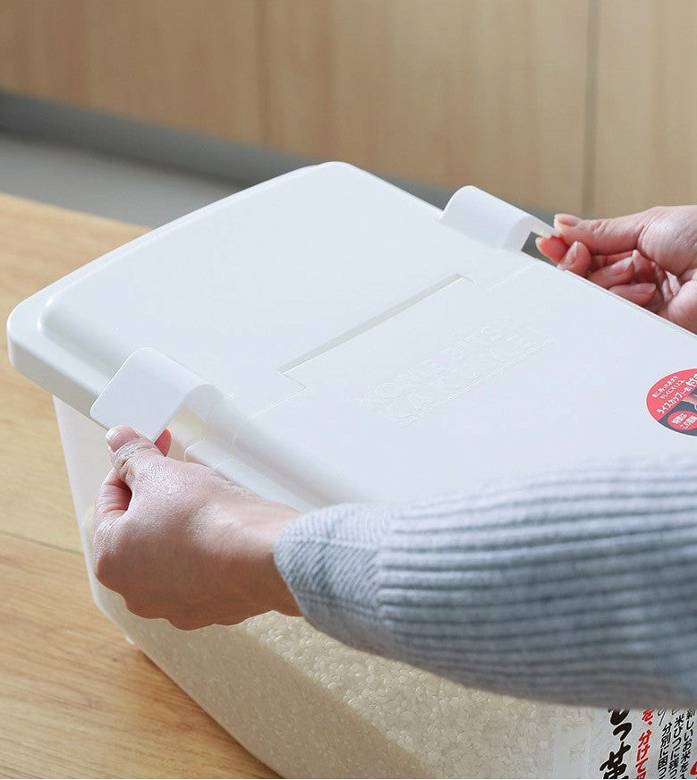 Thùng nhựa đựng gaop 10kg - hàng Nhật - ltx