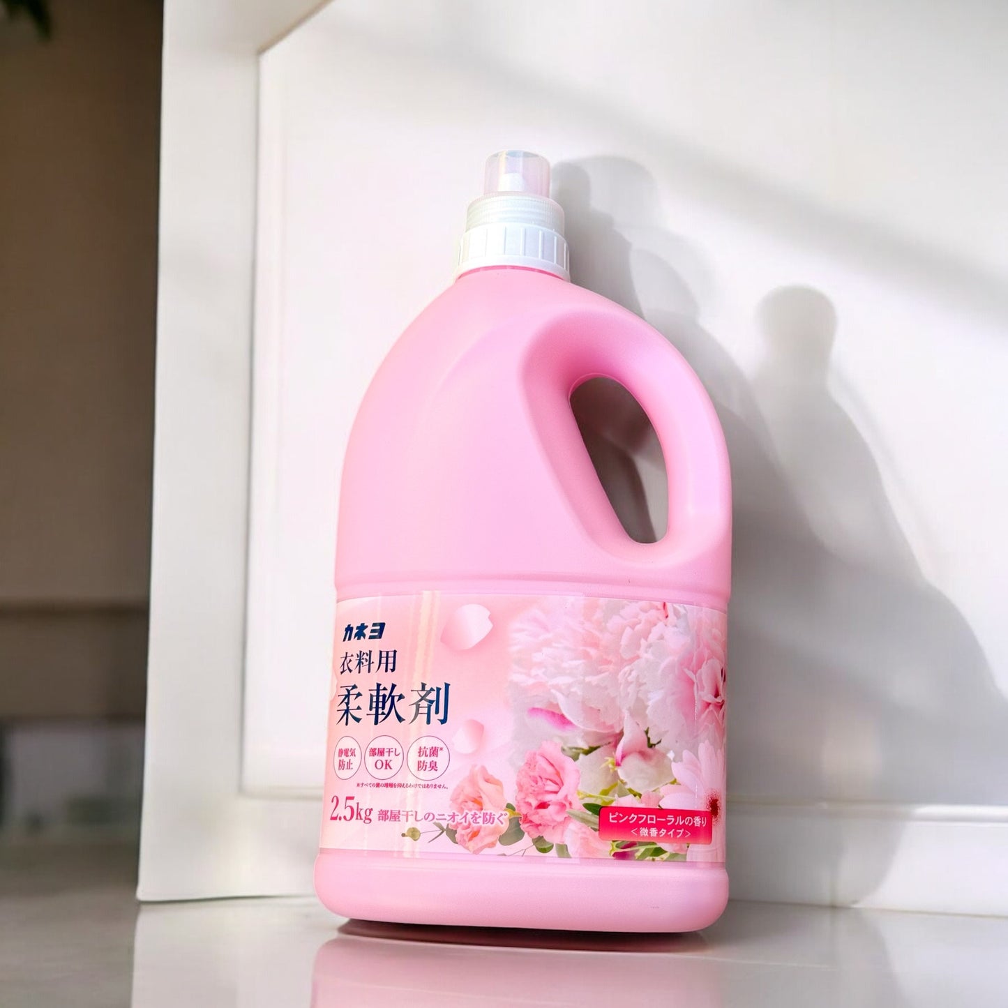 Nước xả vải hương hoa Can 2,5L Kaneyo